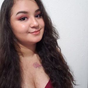 Meet your Posher, Yoli